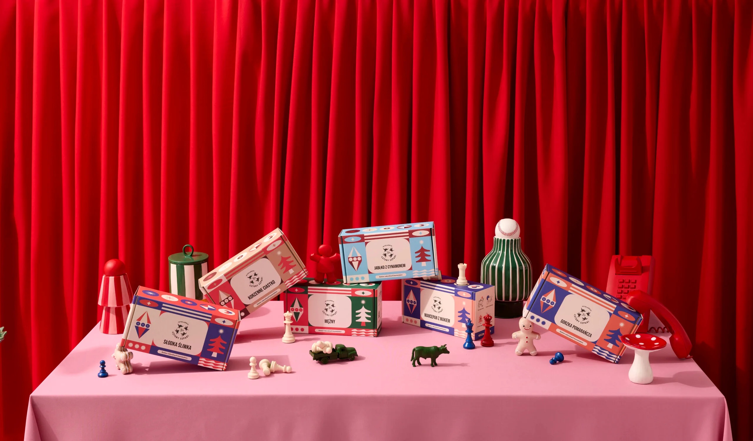 Zestawy świąteczne 4 Szpaki – naturalne kosmetyki, które świetnie sprawdzą się w roli prezentu