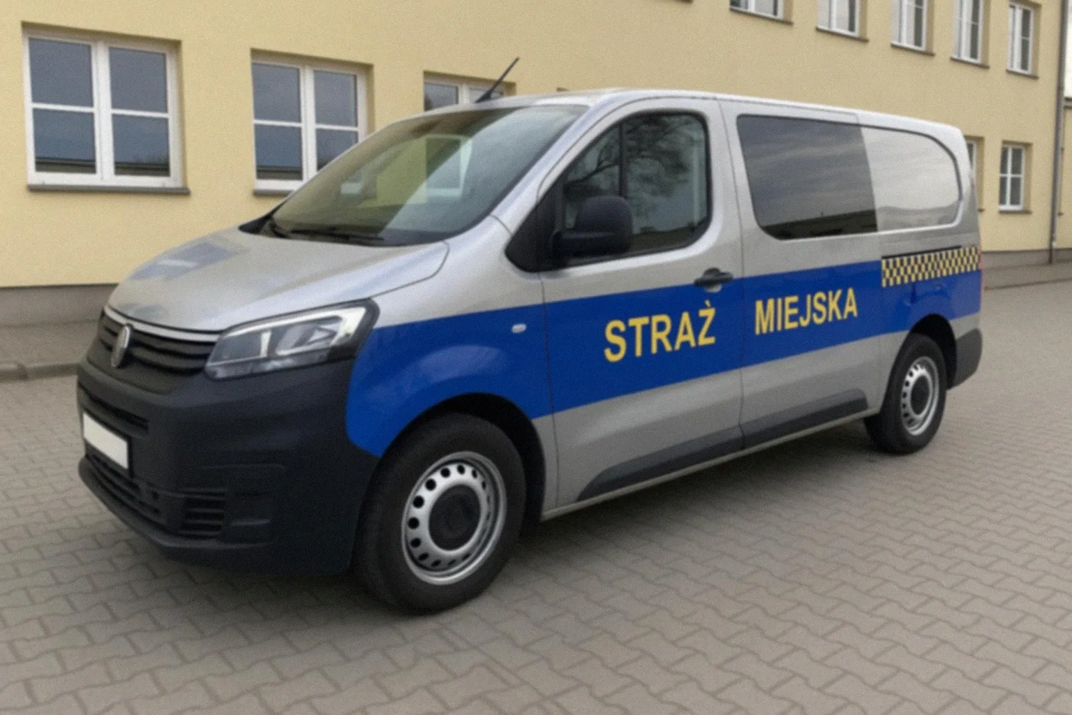 Interwencje straży miejskiej w obronie młodych lisów w Gdańsku